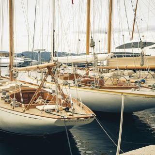 Investing in ESG Funds: Making a Difference with Socially Responsible Investing