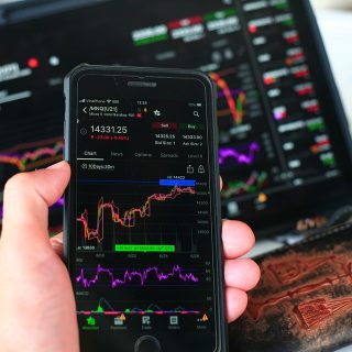 Supply Chain Disruptions: Challenges and Opportunities for Businesses