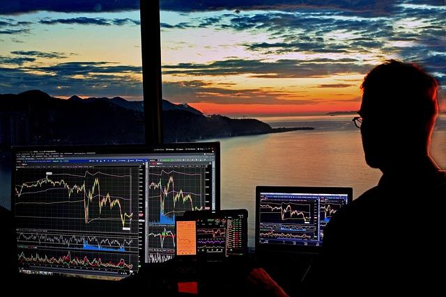 Smart Tools and Apps Every Trader Should Have