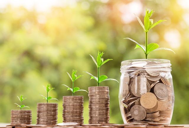How Experts Predict Economic shifts Before They Happen